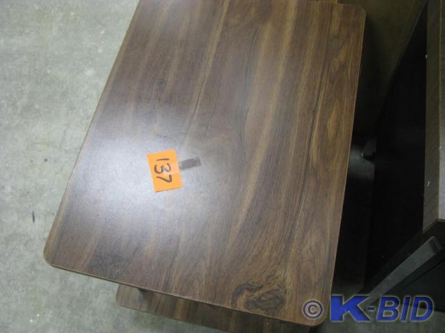 lot 137 image: small end table