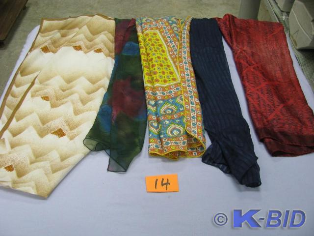 lot 14 image: 5 quality scarves see photos