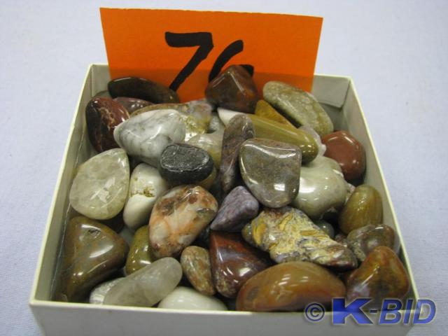 lot 76 image: polished stones these are very nice...