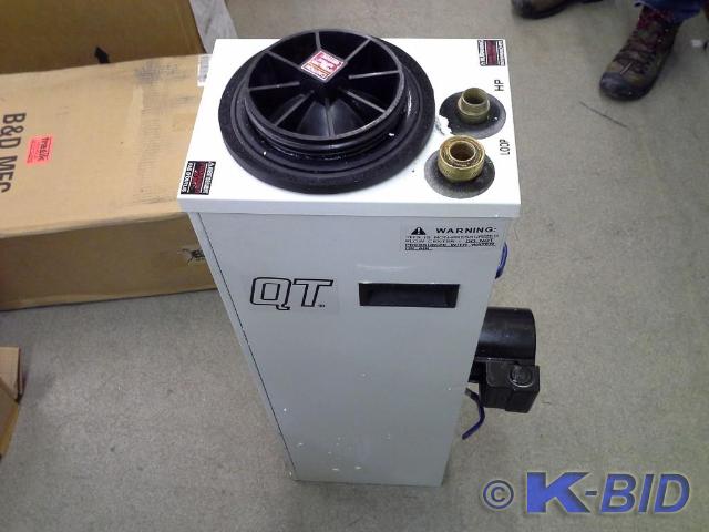 lot 17 image: Flow Center Model 1-230QFC-G, 1.07 ...