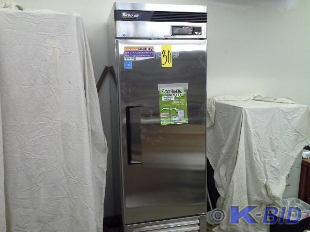 lot 30 image: Turbo Air 27 Solid Door Reach-In R...