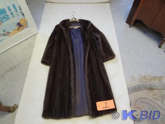 Full Length Mink, sz 14 approx Sinc...