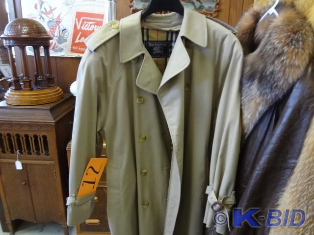 Burberry Topcoat, M, size not mark...