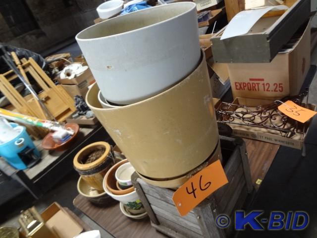 Lot of Planters