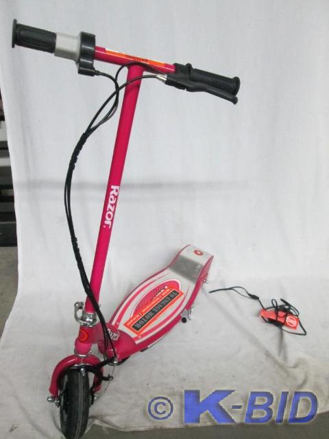 lot 13 image: Razor E100 Electric Scooter  Razor ...