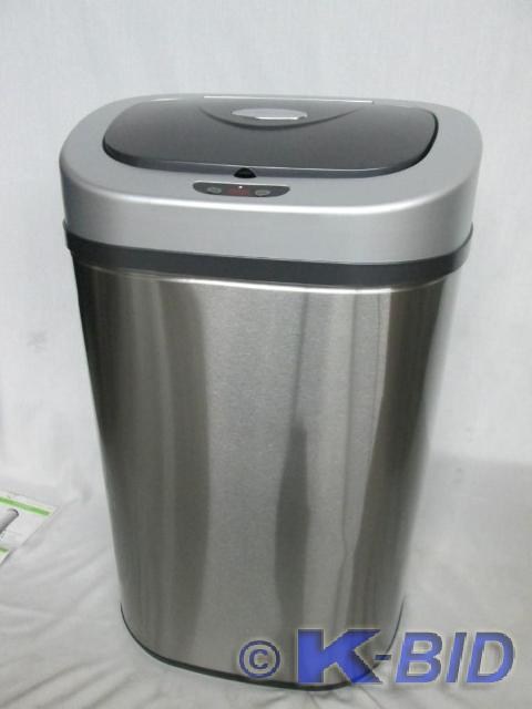 lot 18 image: Nine Stars 21-Gallon Motion Sensor ...