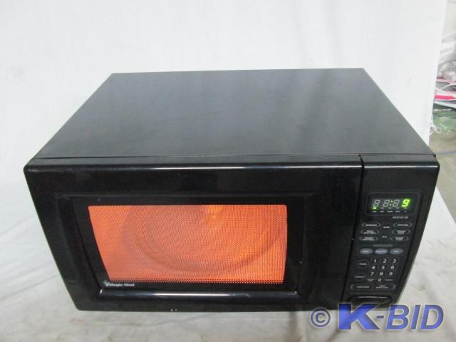 lot 19 image: Magic Chef 1.6 cu. ft. 1100W Microw...