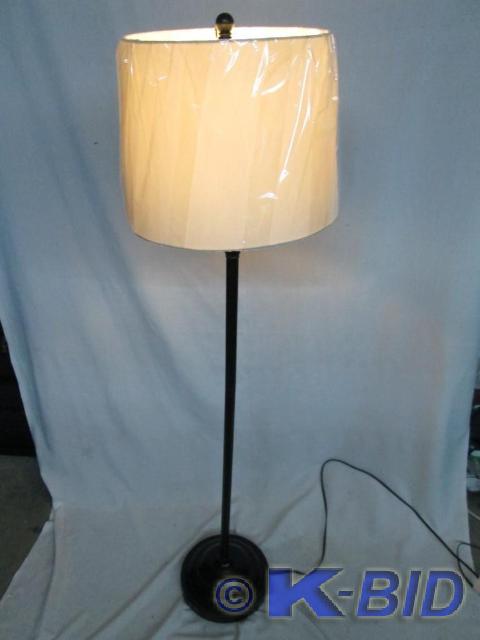 lot 29 image: Newcastle Lamp  The perfect lightin...