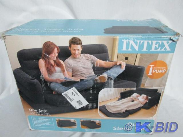 lot 31 image: Plush Pull-Out Sofa  Plush pull-out...