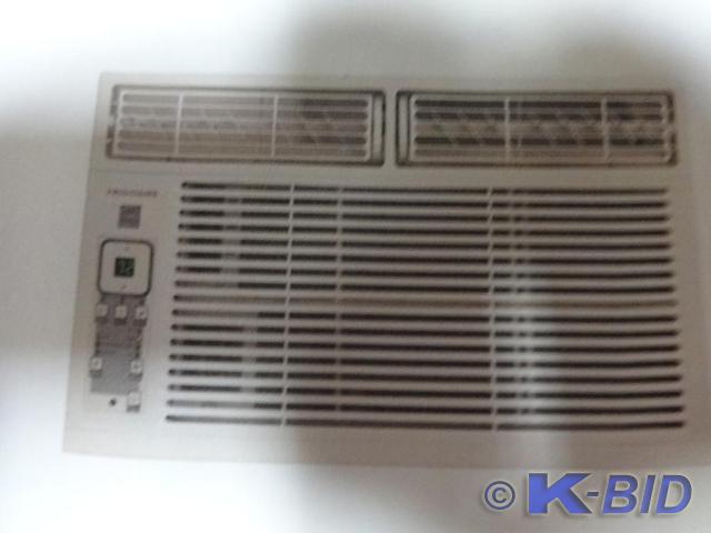 FRIGIDAIRE 5,000 BTU WINDOW AIR CON...