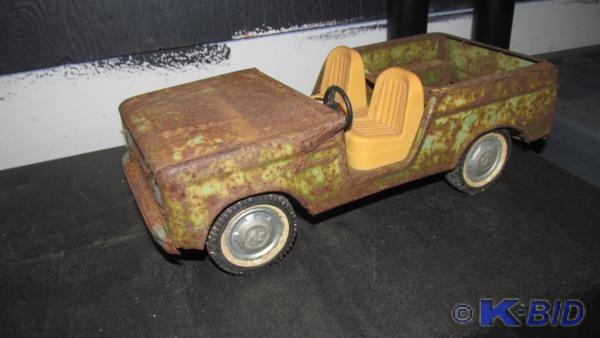 11 FORD tin jeep like vehicle