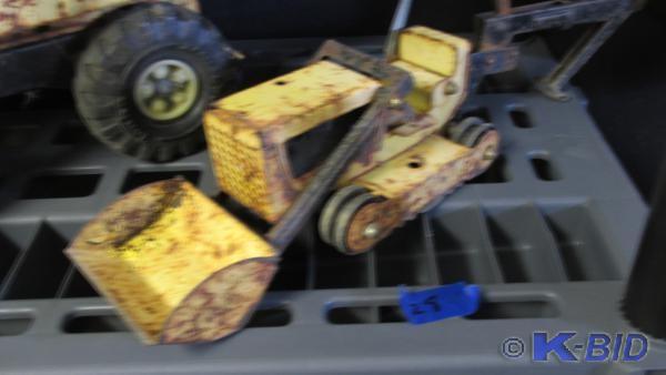 12 tin back hoe CAT style tractor ...