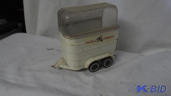 TONKA&nbspstables tin 2 horse trai...