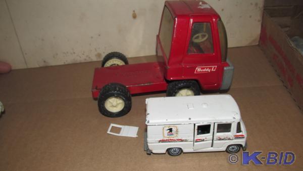 vintage tin and dicast toys