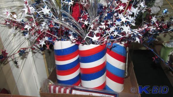 large lot of table decorations for ...