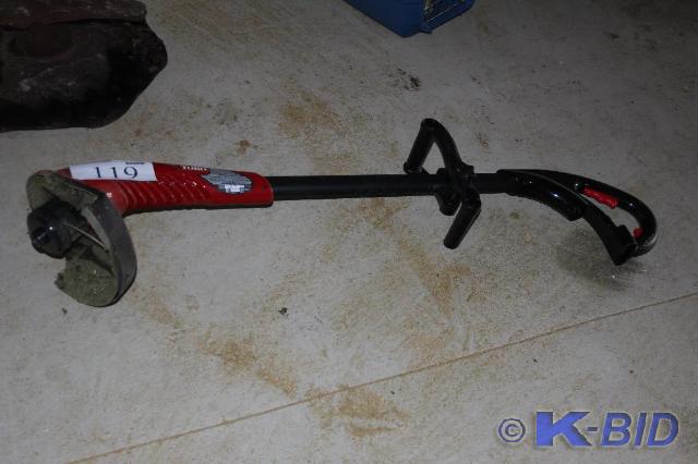 lot 119 image: Toro, 11 Electric Trimmer, Model# ...