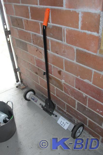 lot 121 image: Grip, Rolling Magnetic Sweeper, 30...