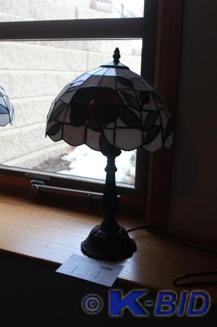 lot 134 image: Tiffany Lamp