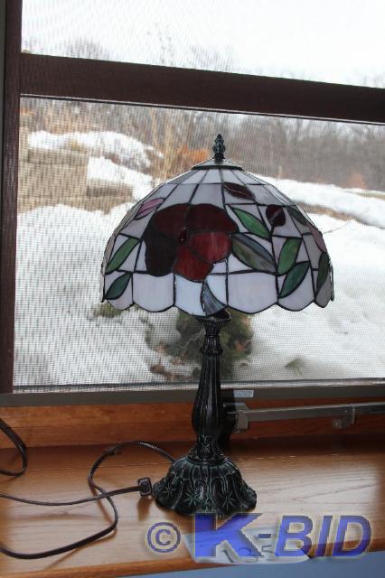 lot 135 image: Tiffany Lamp