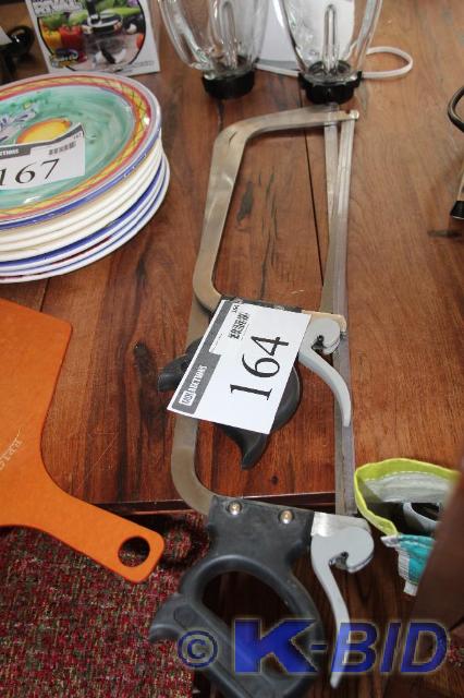 lot 164 image: Lot of (2) Hand-held Saws