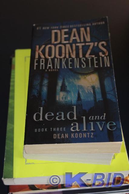 lot 191 image: Lot of (6) Books Dean Koontzs Fra...