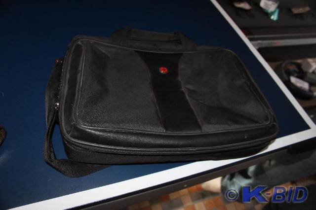 lot 196 image: Lot of (2) Bags, (1) Pink, CD Bag, ...