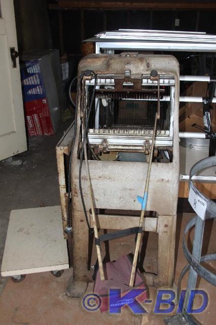 lot 2 image: Oliver, Bread Slicer, Mach# 797, Se...