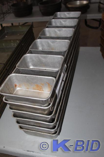 lot 23 image: Lot of (6) 6-Strap Bread Pans, 5 1...