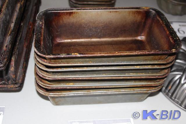lot 33 image: Lot of (9) Bread Pans, 9 14 x 4 1...