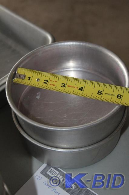 lot 48 image: Lot of (2) Cake Pans, 6 Diameter