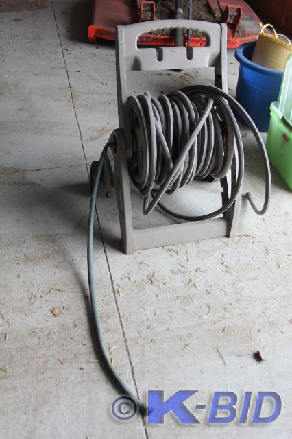 lot 85 image: Suncast, Mobile Hose Reel, with hos...