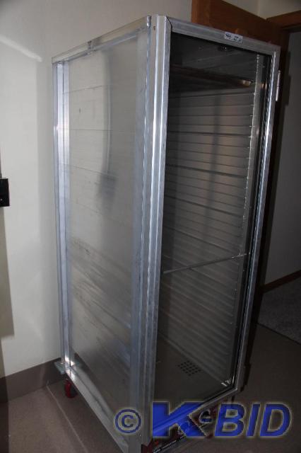 lot 9 image: Win-Holt, Rolling Enclosed Tray Car...