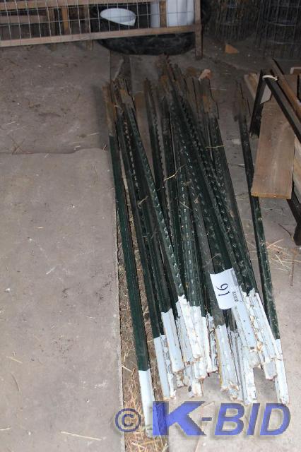 lot 91 image: Lot of (20) Fence Posts, 6