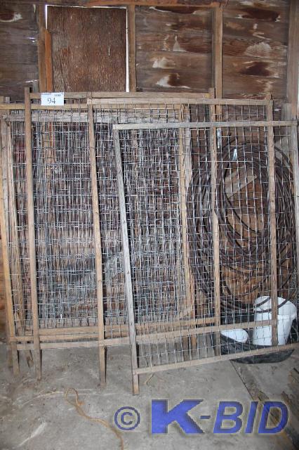 lot 94 image: Lot of (2) Metal Fence Walls, 5 W ...