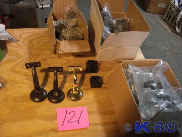 lot 121 image: Hand Rail Wall Brackets and Assorte...