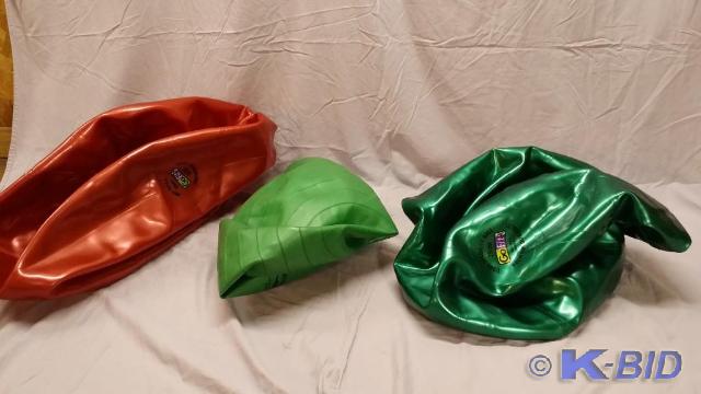 lot 33 image: Lot of 3 Exercise Balls. Coolstuff