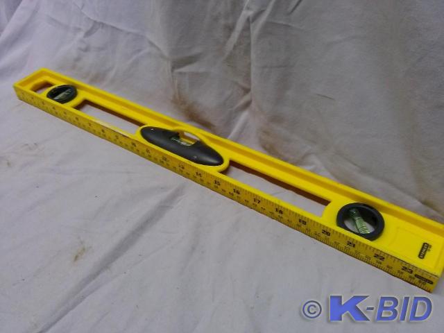 lot 79 image: Used Stanley Level 24 Plastic Comp...