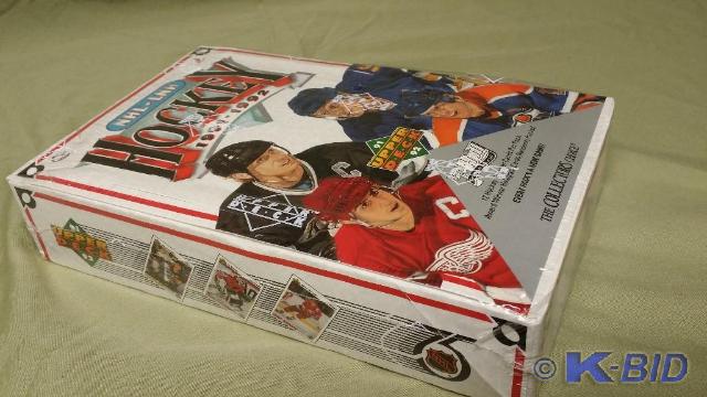 Factory sealed case of Upper Deck 9...