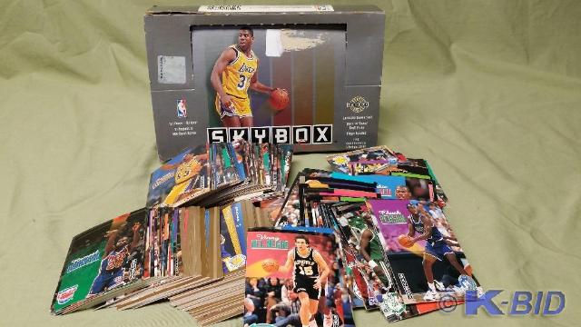Mixture of Fleer and Skybox Basketb...