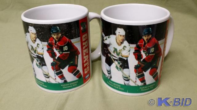 Set of 2 Coffee Mugs with Hockey gr...