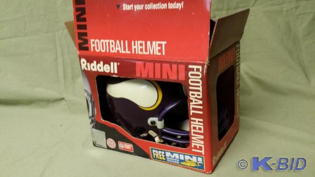 Riddell Mini Football Helmet of Min...