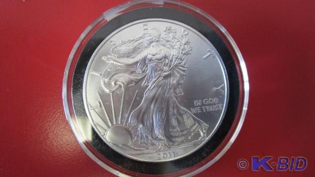 lot 120 image: 2011 1oz Silver American Eagle