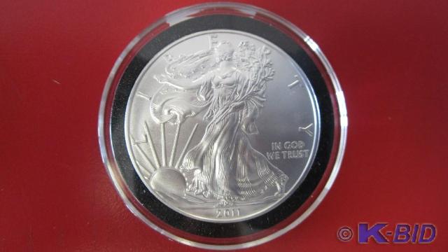 lot 123 image: 2011 1oz Silver American Eagle