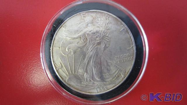 lot 152 image: 1995 1 oz Silver American Eagle