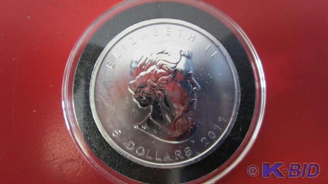 lot 173 image: 2011 1oz Silver Canadian Maple Leaf