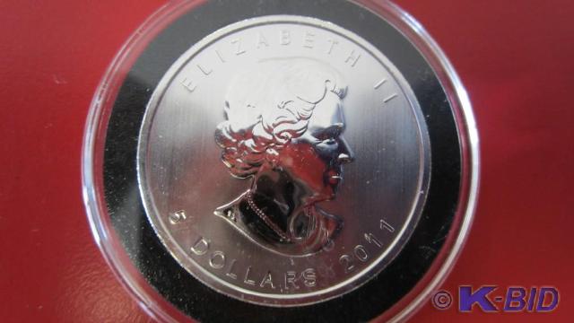 lot 177 image: 2011 1oz Silver Canadian Maple Leaf