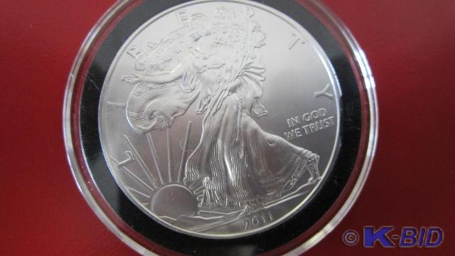 lot 188 image: 2011 1oz Silver American Eagle