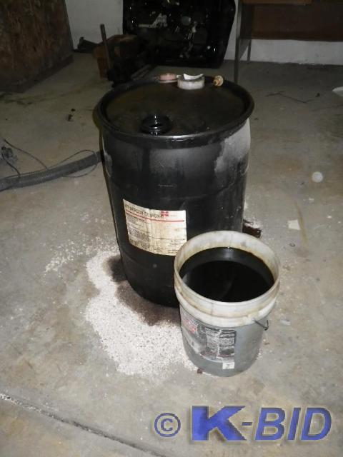lot 16 image: approx 25 gal used oil
