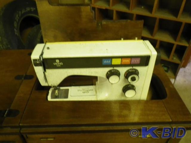 lot 18 image: viking sewing machine