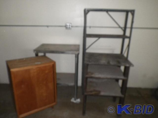 lot 59 image: 4 shelf units